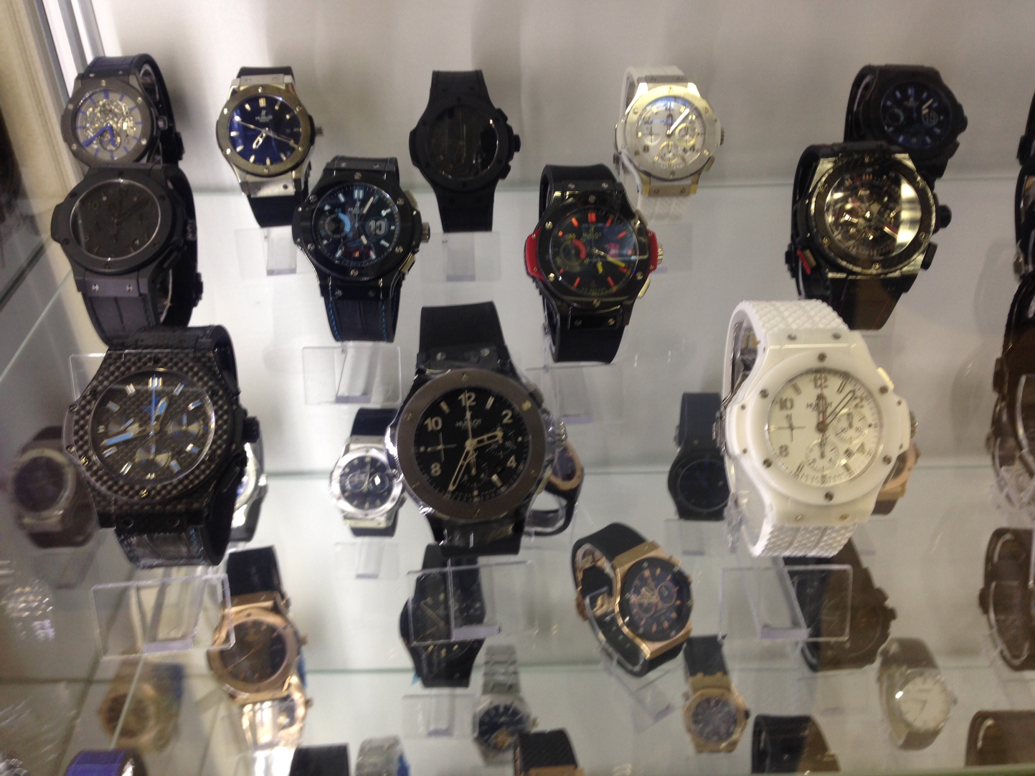 Рынок дубровка часы. Магазин брендовых часов в Москве.